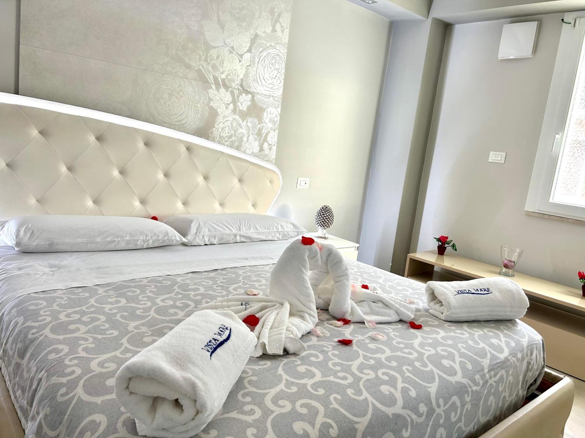 Vista Mare Apartments Giardini Naxos Pokoj fotografie